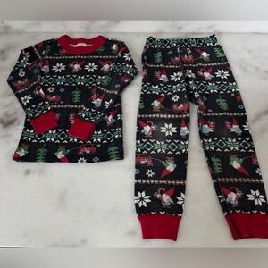 Hanna Andersson Holiday Long John Pajama Set
Color: Gnome Sweet Gnome